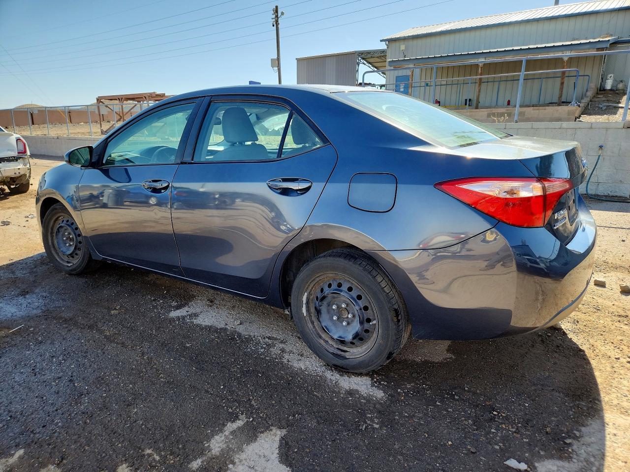 2018 Toyota Corolla Le - Фото 2