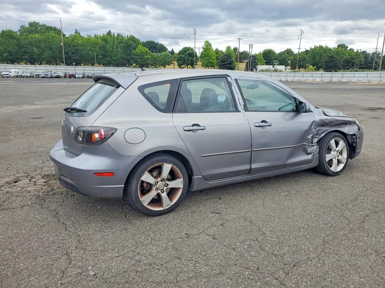 2006 Mazda 3 Hatchback - Image 3