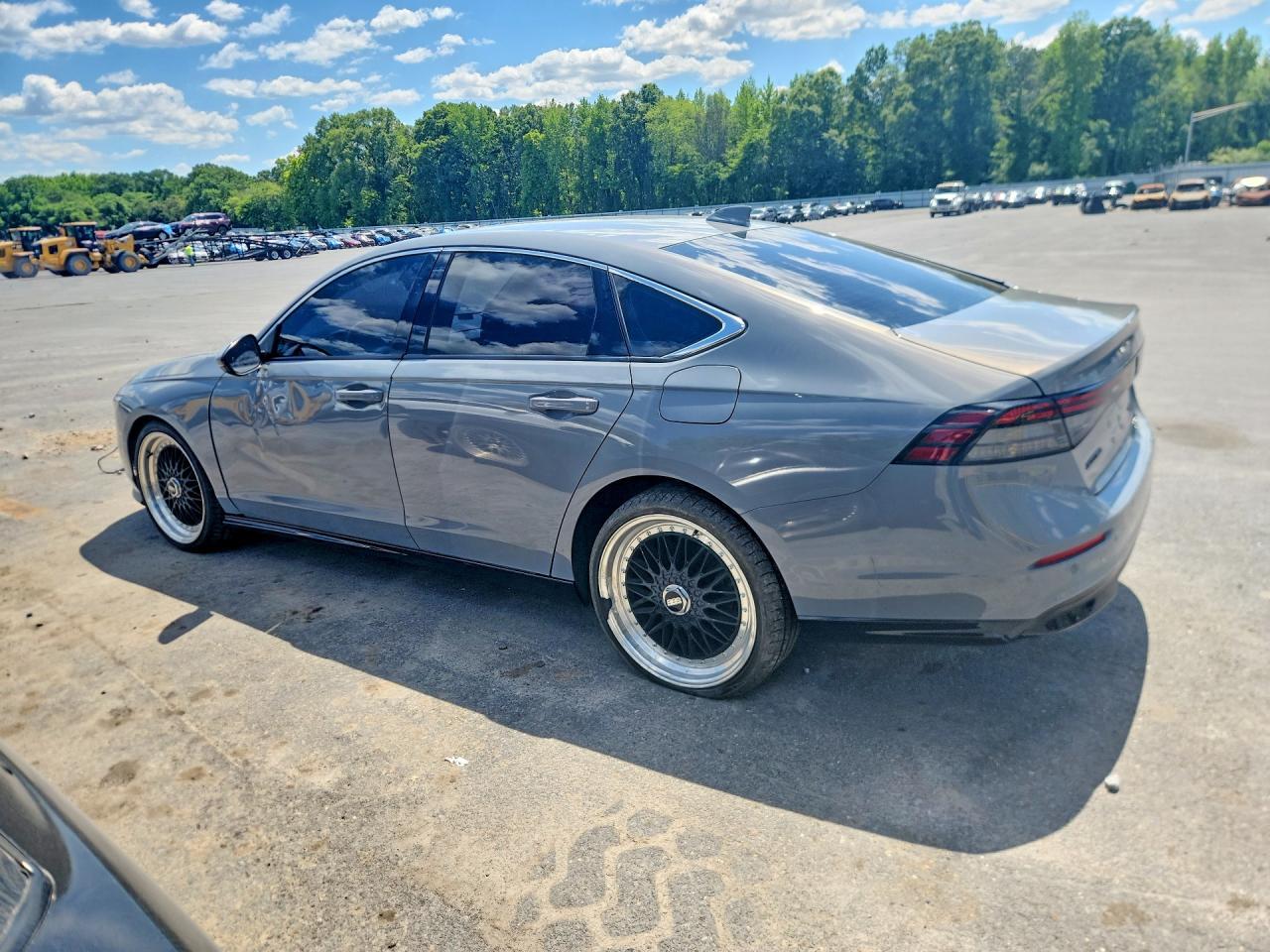2024 Honda Accord Touring Hybrid - Image 2