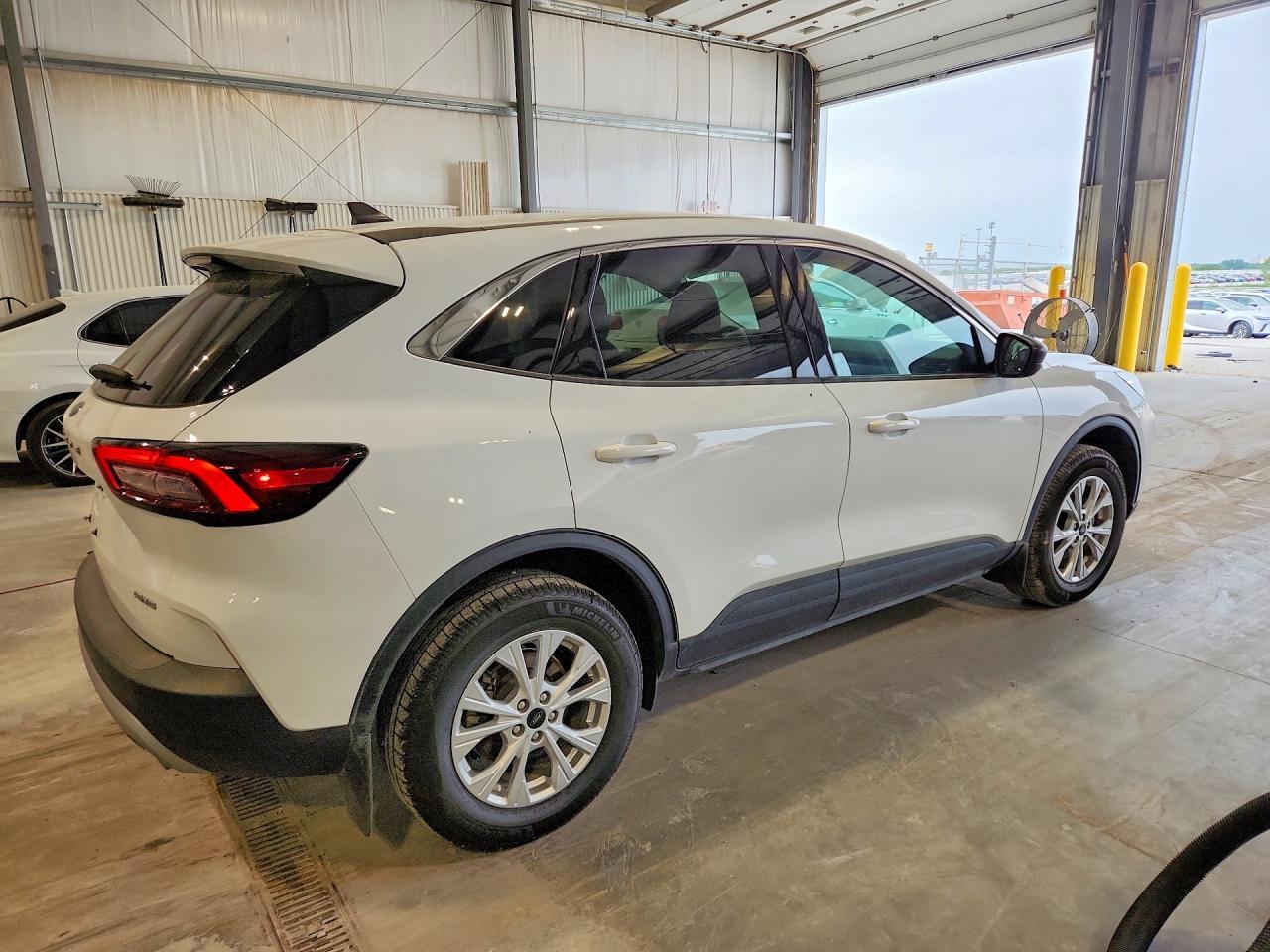 2024 Ford Escape Active - Image 3