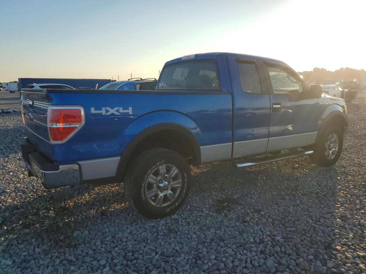 2009 Ford F150 Super Cab - Фото 3