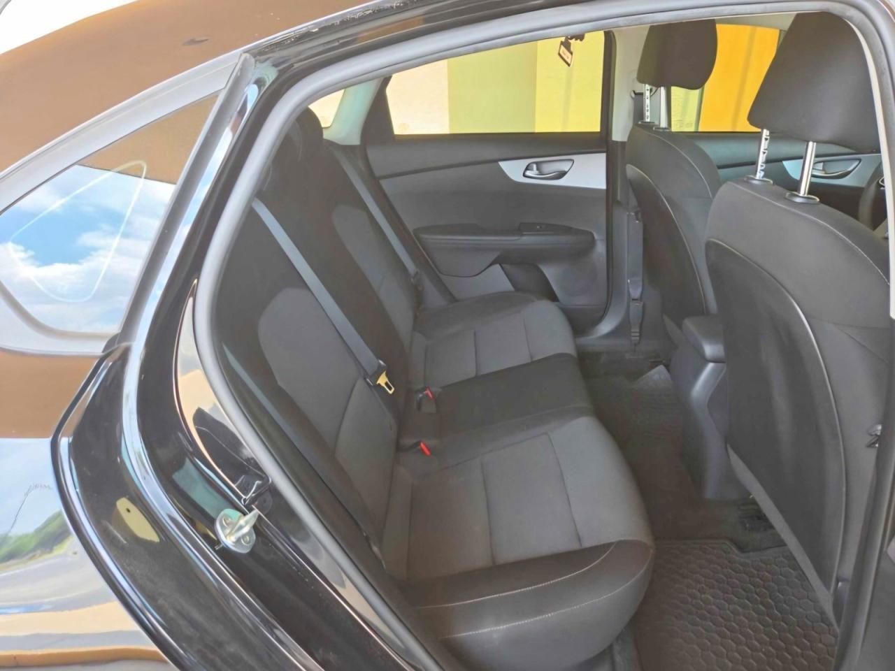 2022 Kia Forte Fe - Фото 6