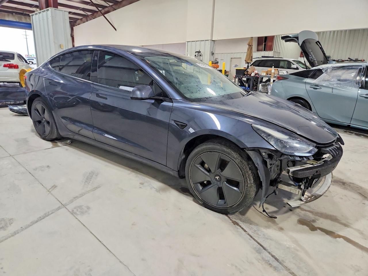 2021 Tesla Model 3 - Фото 4