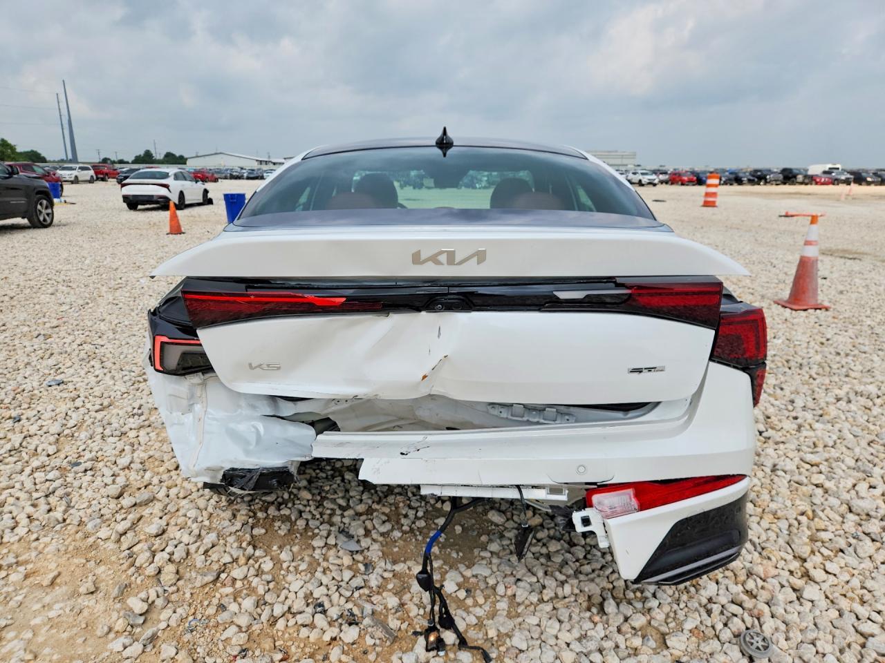 2025 Kia K5 Gt Line - Фото 6