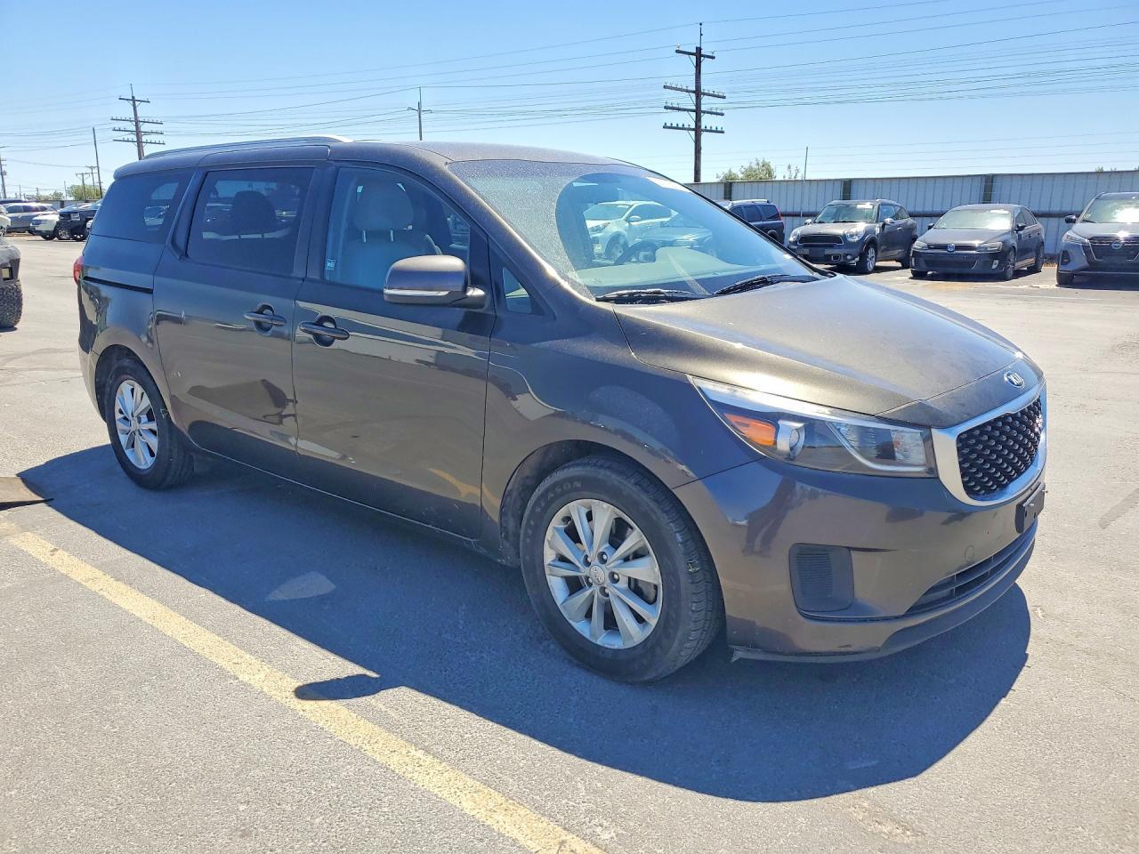 2015 Kia Sedona Lx - Image 4