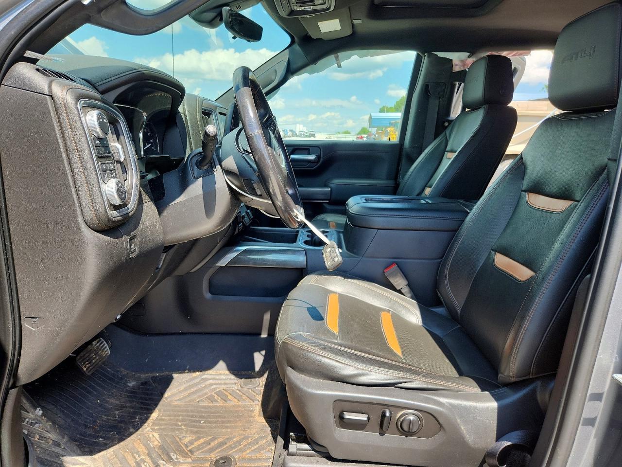 2020 GMC Sierra K1500 At4 - Фото 7