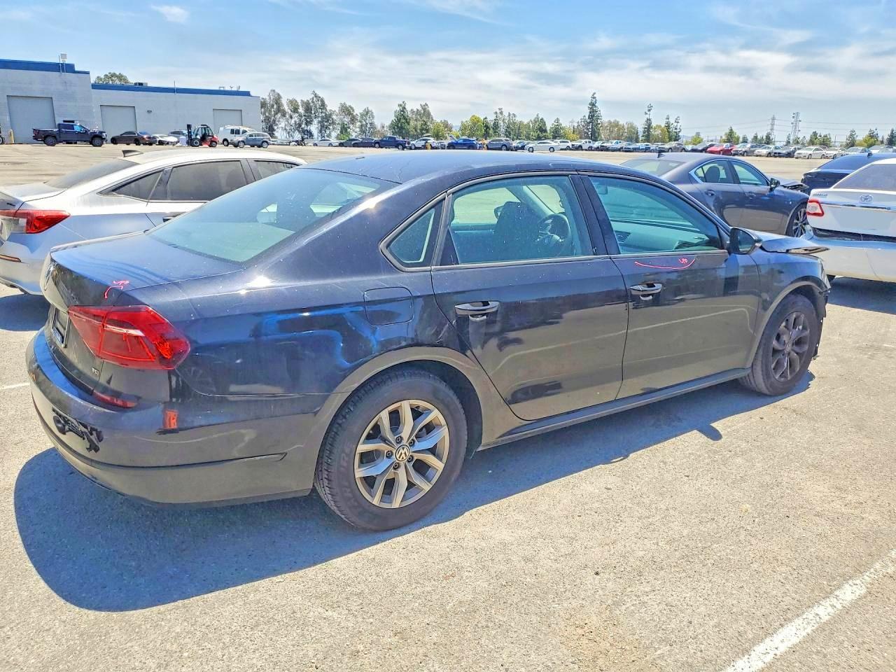 2018 Volkswagen Passat S - Image 3