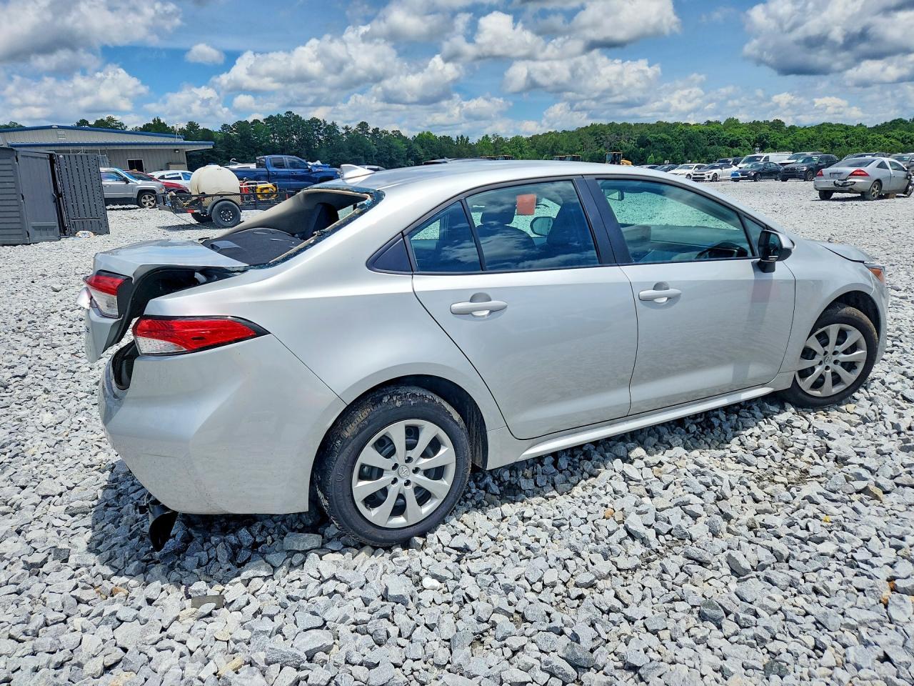 2026 Toyota Corolla Le - Фото 3