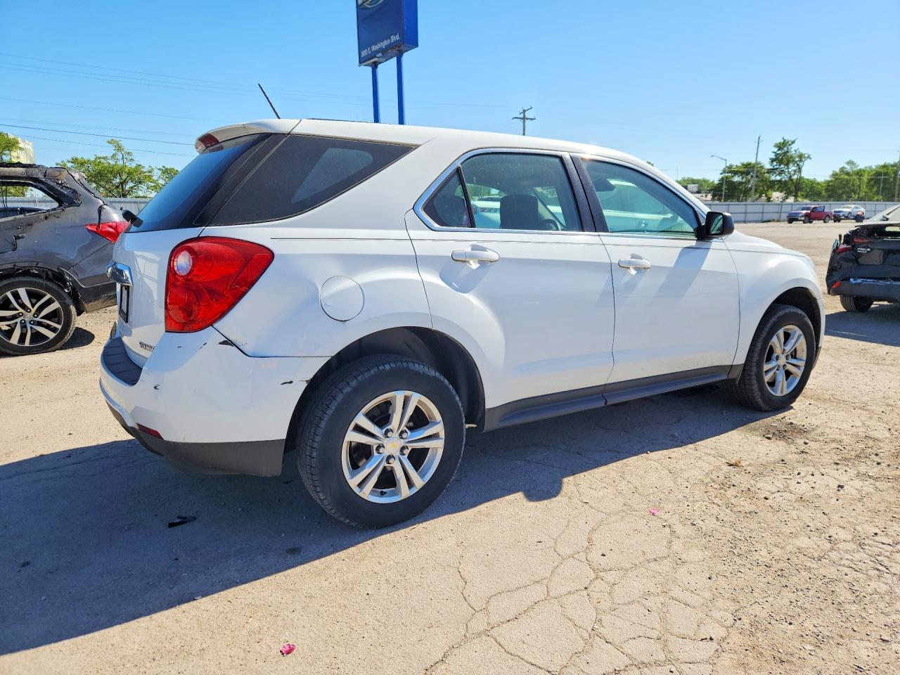 2015 Chevrolet Equinox Ls - Фото 3