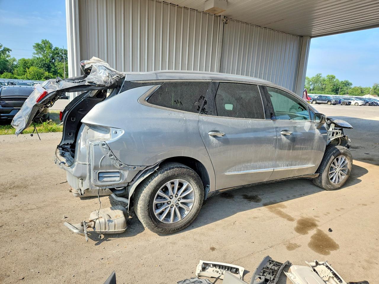 2023 Buick Enclave Essence - Фото 3
