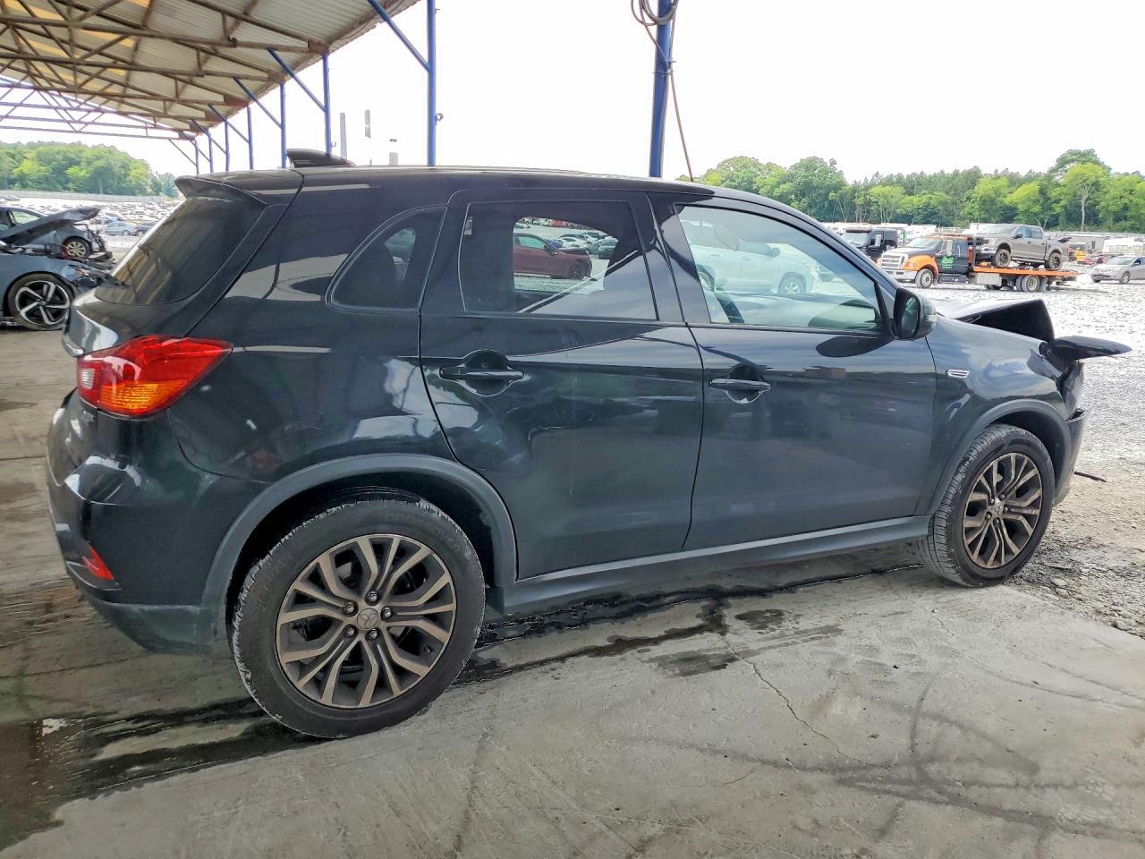 2019 Mitsubishi Outlander Sport Es - Image 3