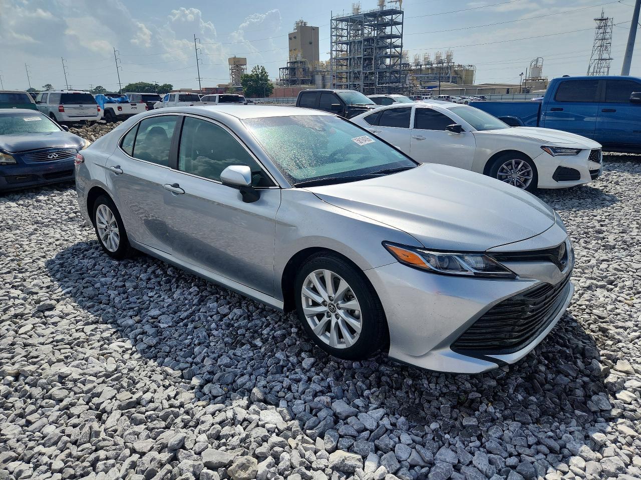2020 Toyota Camry Le - Image 4