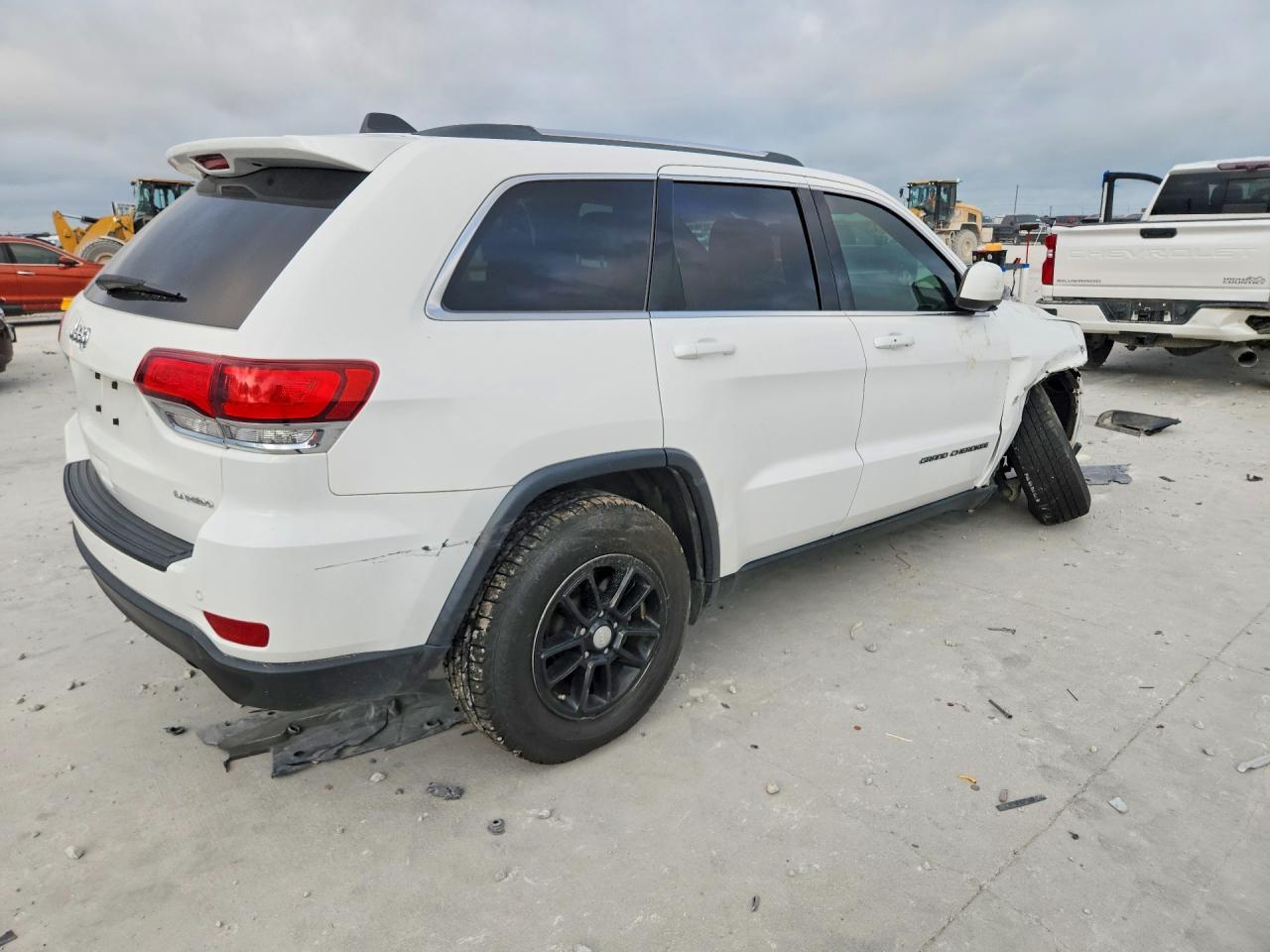 2020 Jeep Grand Cherokee Laredo - Фото 3
