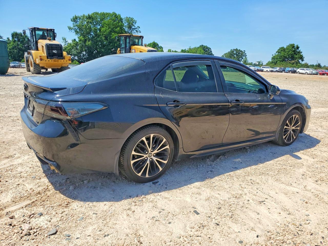 2018 Toyota Camry Se - Фото 3
