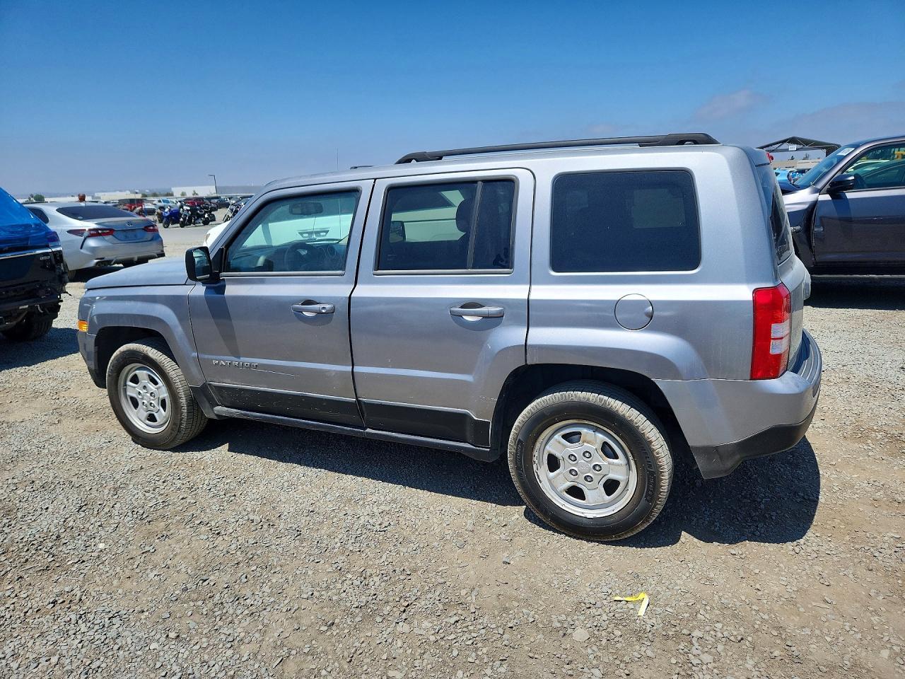 2016 Jeep Patriot Sport - Image 2