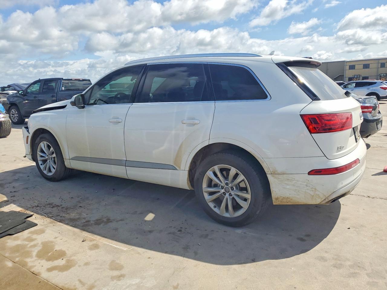 2019 Audi Q7 Premium Plus - Фото 2