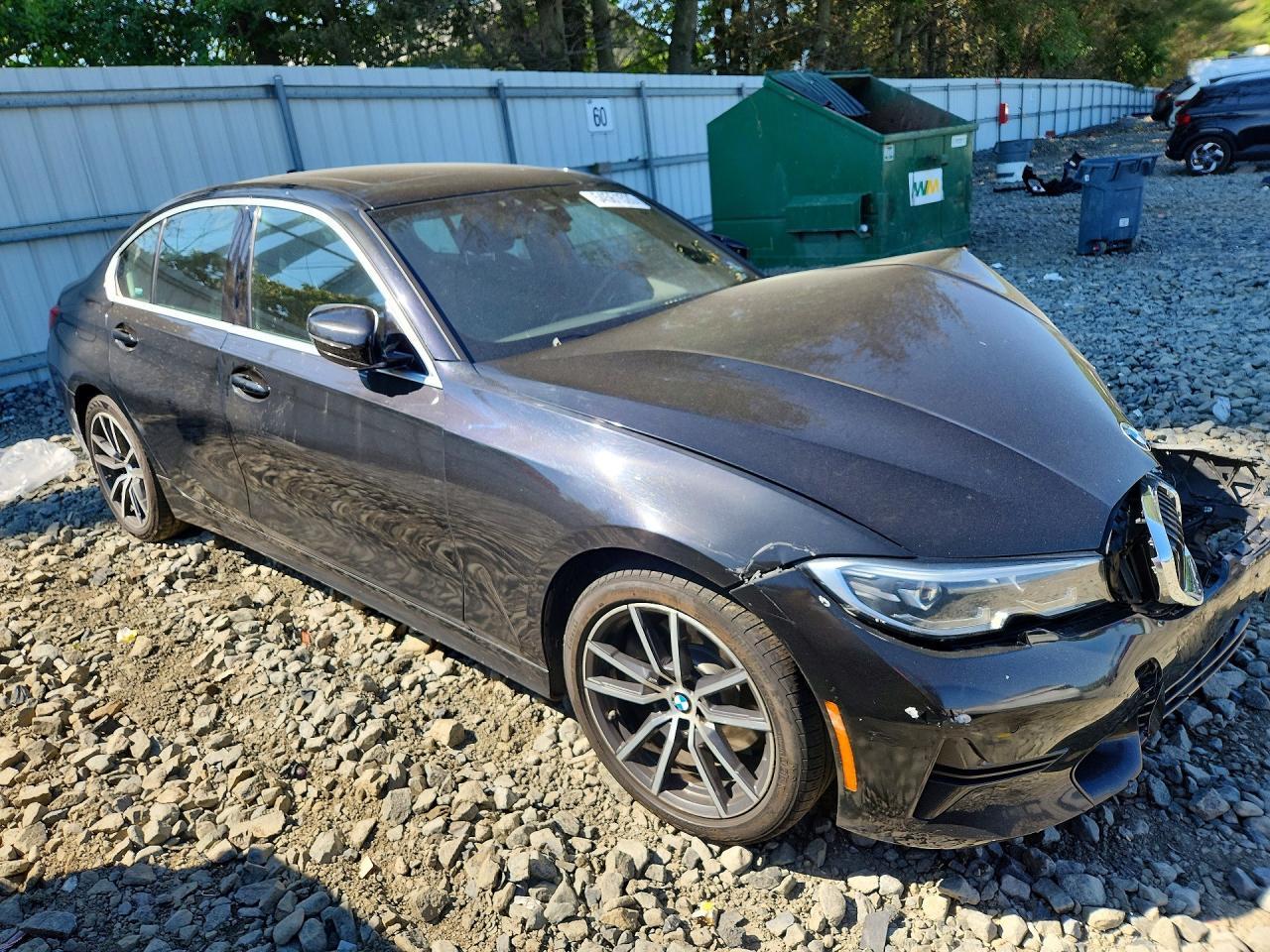2019 BMW 330Xi - Image 4