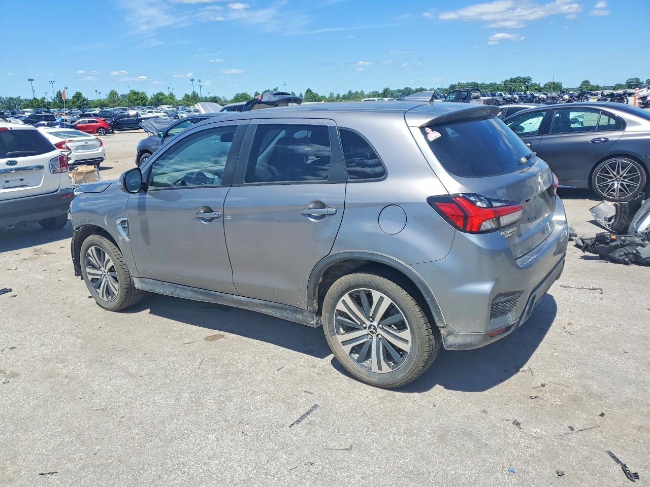 2020 Mitsubishi Outlander Sport Se - Image 2