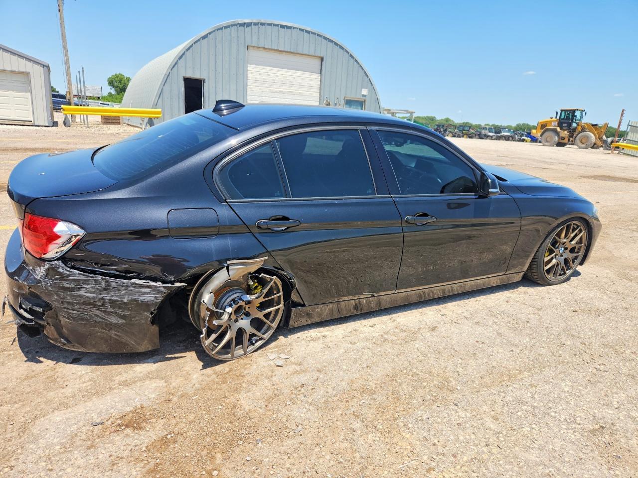 2013 BMW 335 Xi - Image 3