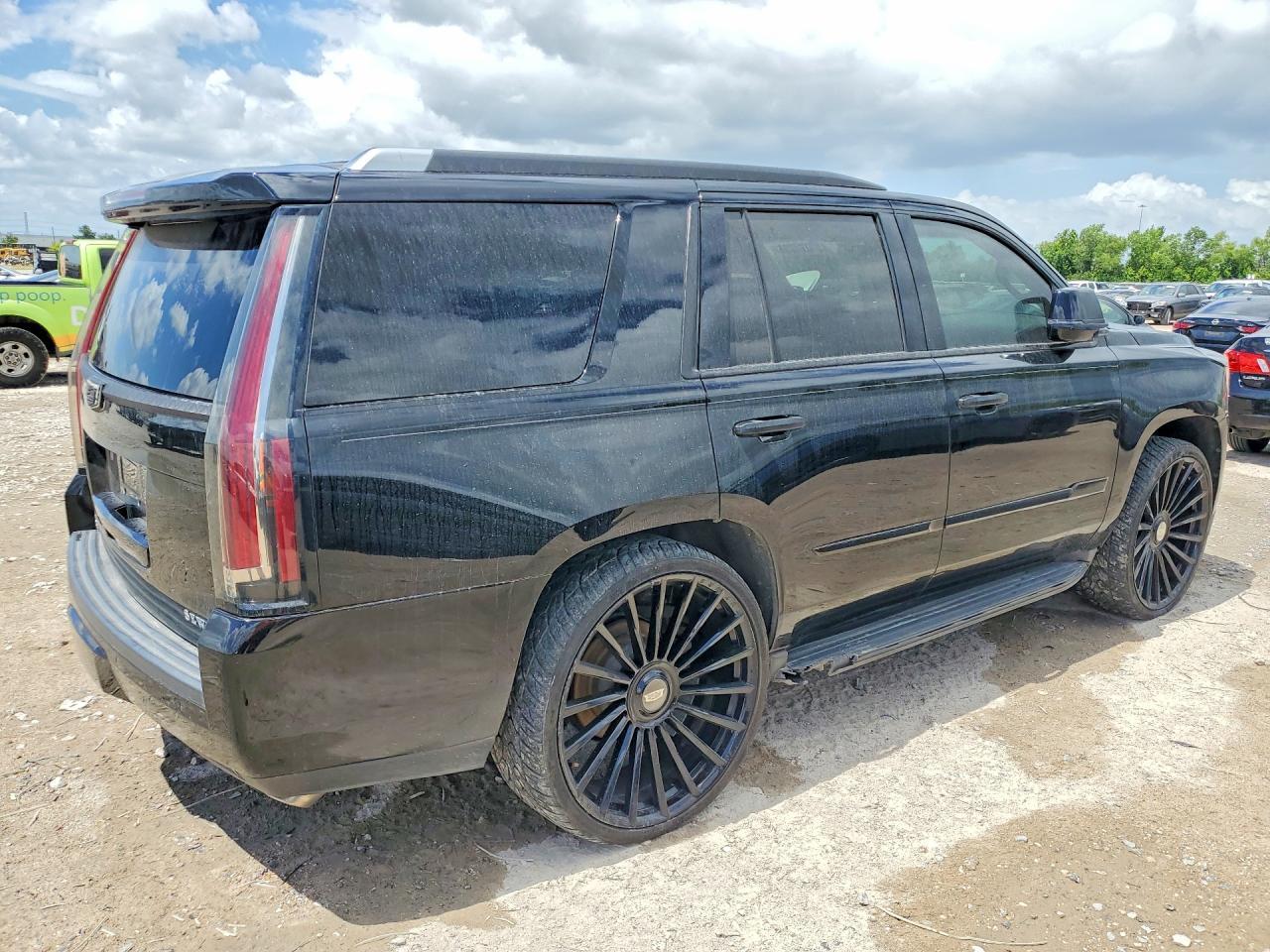 2016 Cadillac Escalade Luxury - Фото 3