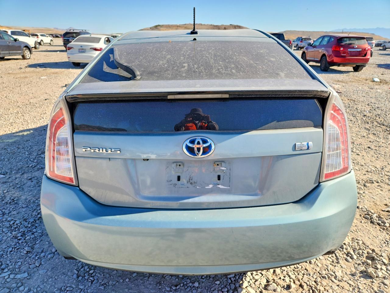 2014 Toyota Prius Three - Image 6