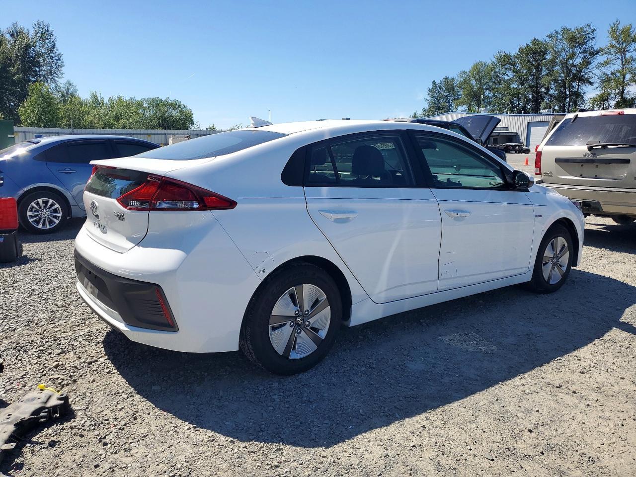 2020 Hyundai Ioniq Blue - Фото 3