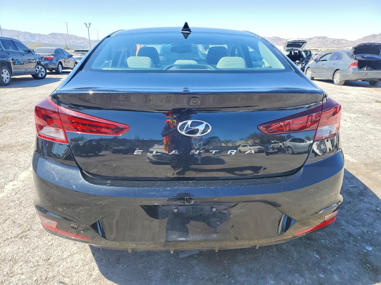 2020 Hyundai Elantra Value Edition - Image 6