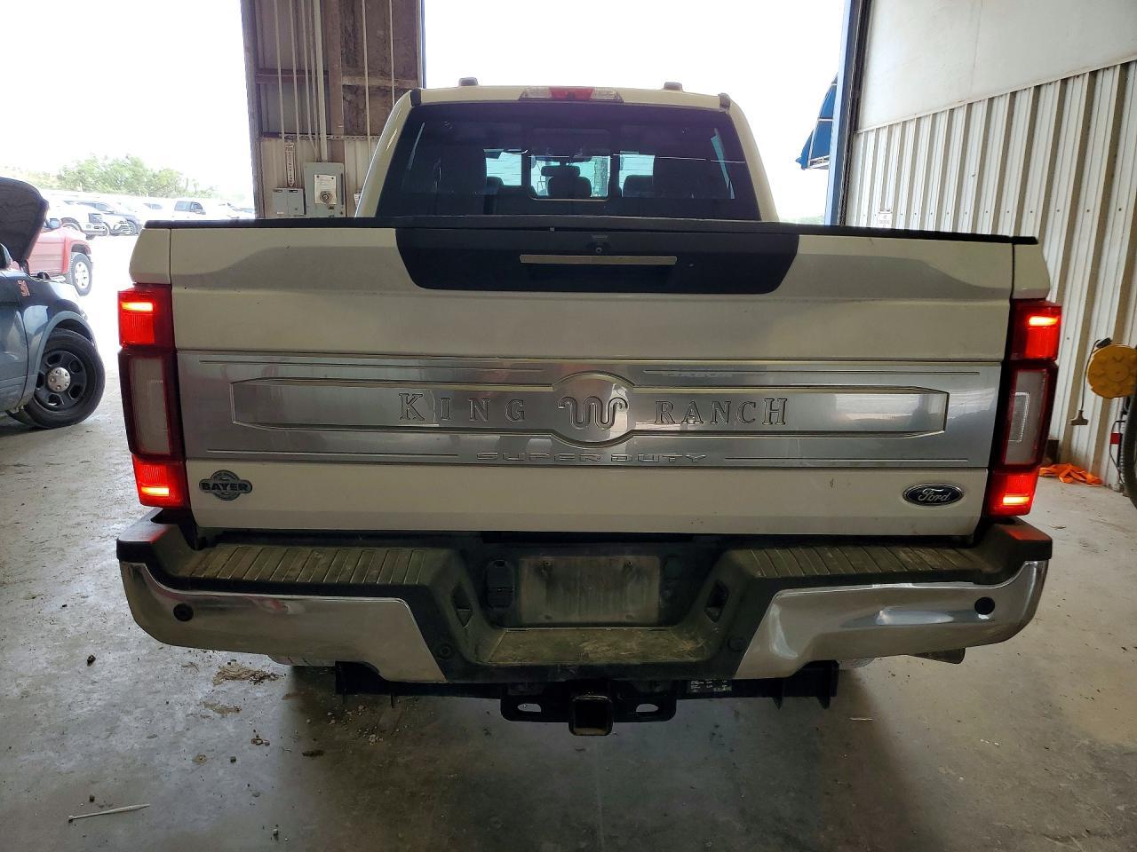 2021 Ford F250 Super Duty - Фото 6