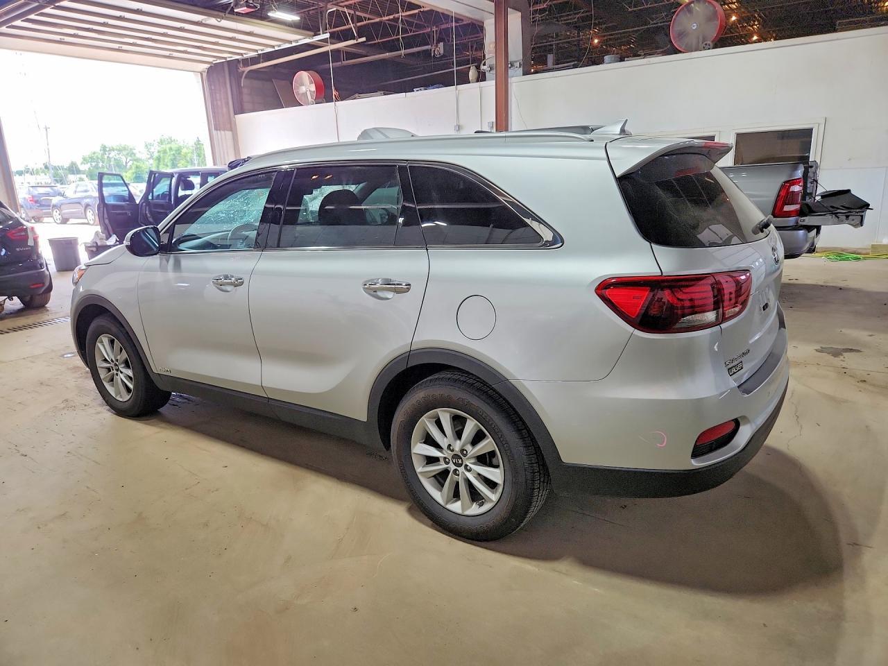 2019 Kia Sorento Lx - Фото 2