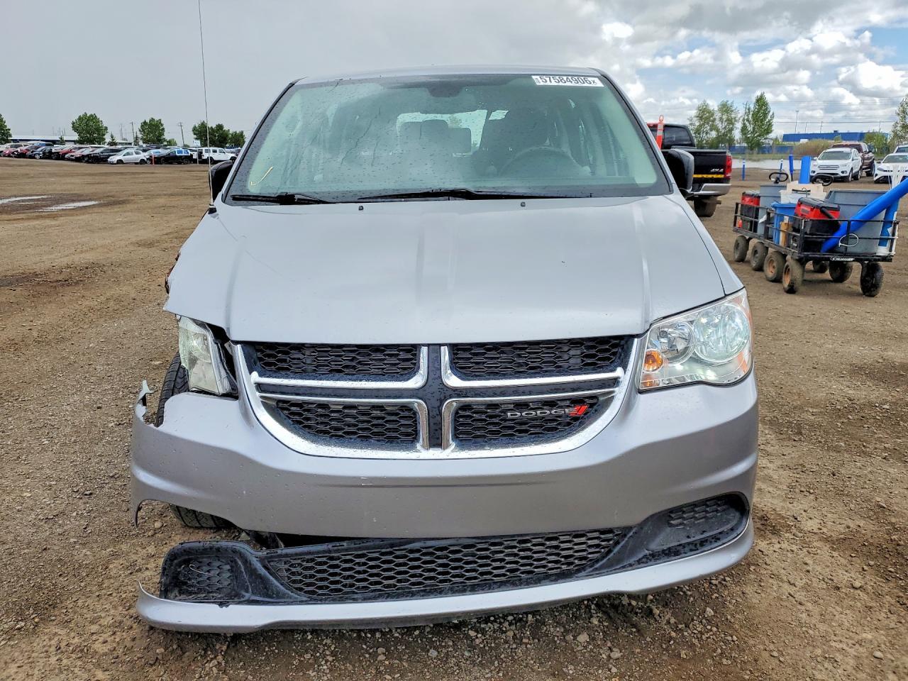 2018 Dodge Grand Caravan Se - Image 5