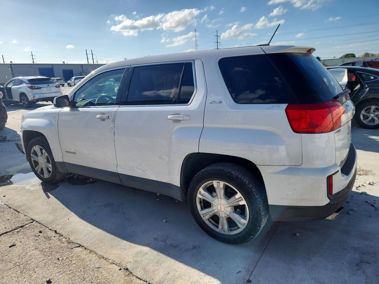 2017 GMC Terrain Sle - Image 2