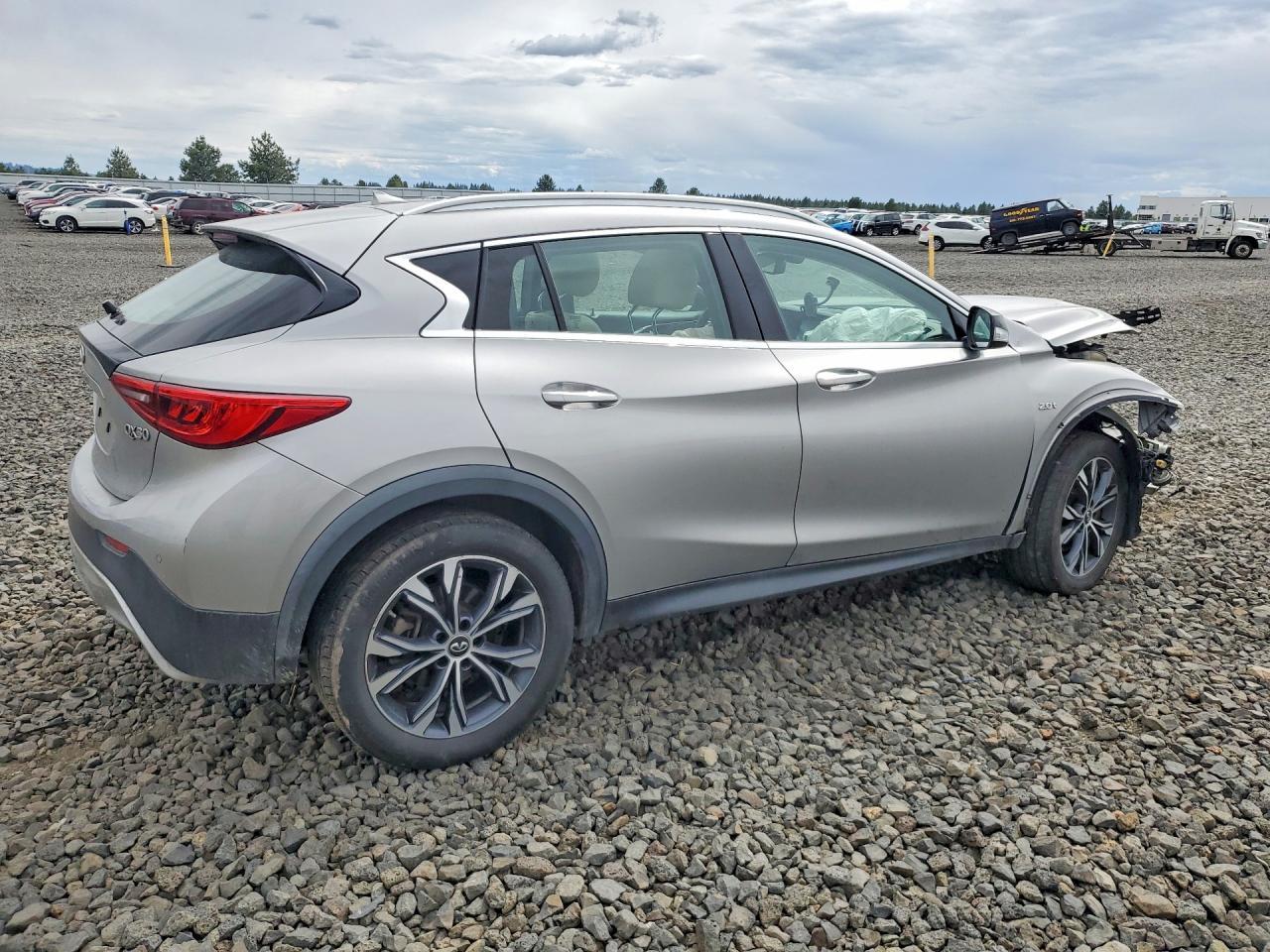 2018 Infiniti Qx30 Premium - Фото 3