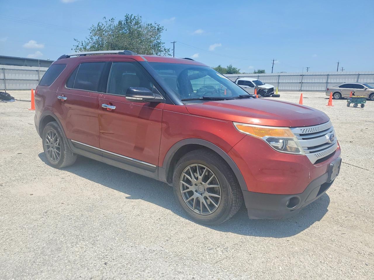 2014 Ford Explorer Xlt - Фото 4