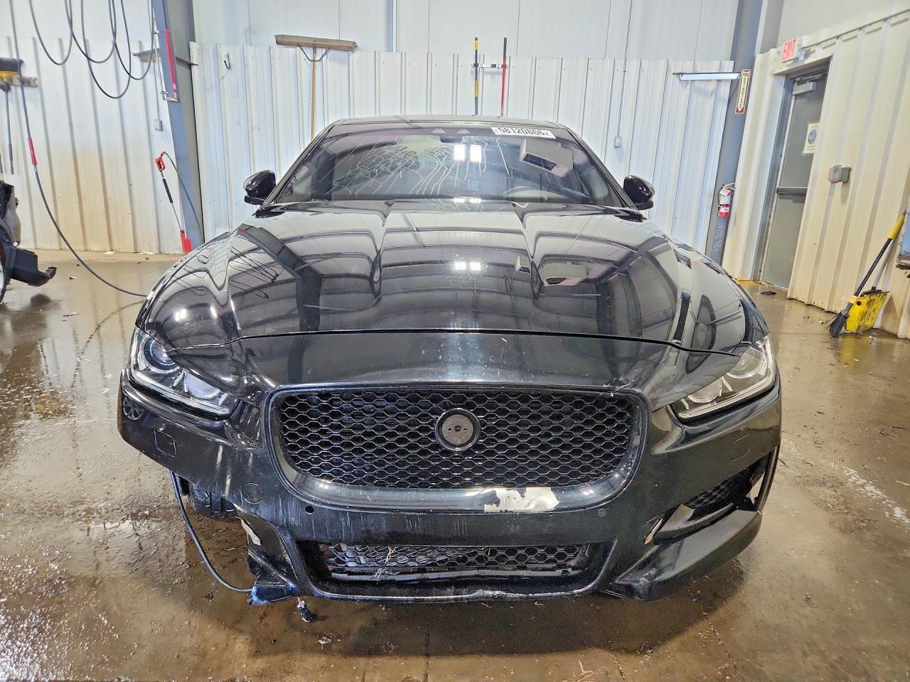2019 Jaguar Xe S - Фото 5