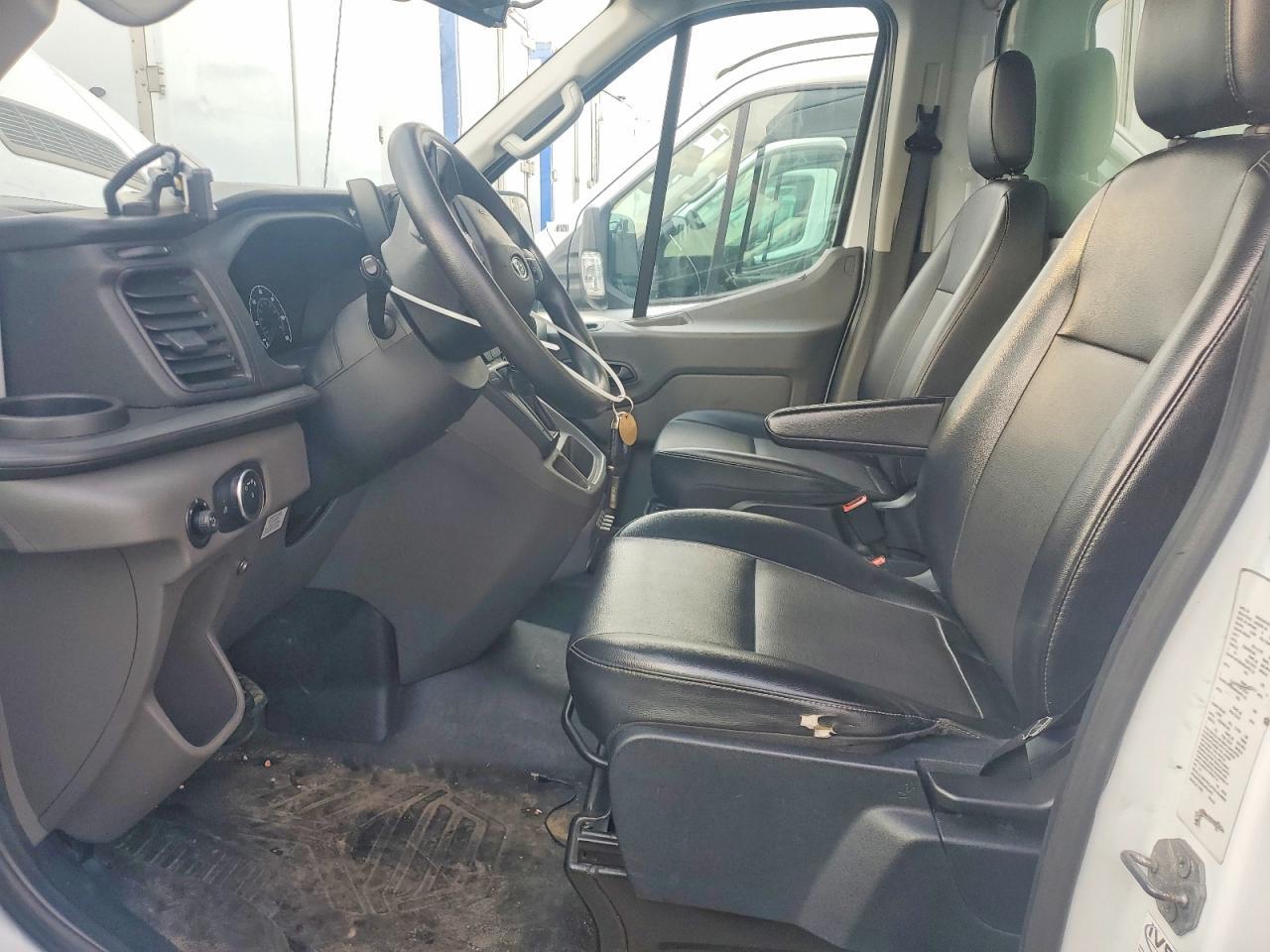 2020 Ford Transit Delivery Truck - Image 7