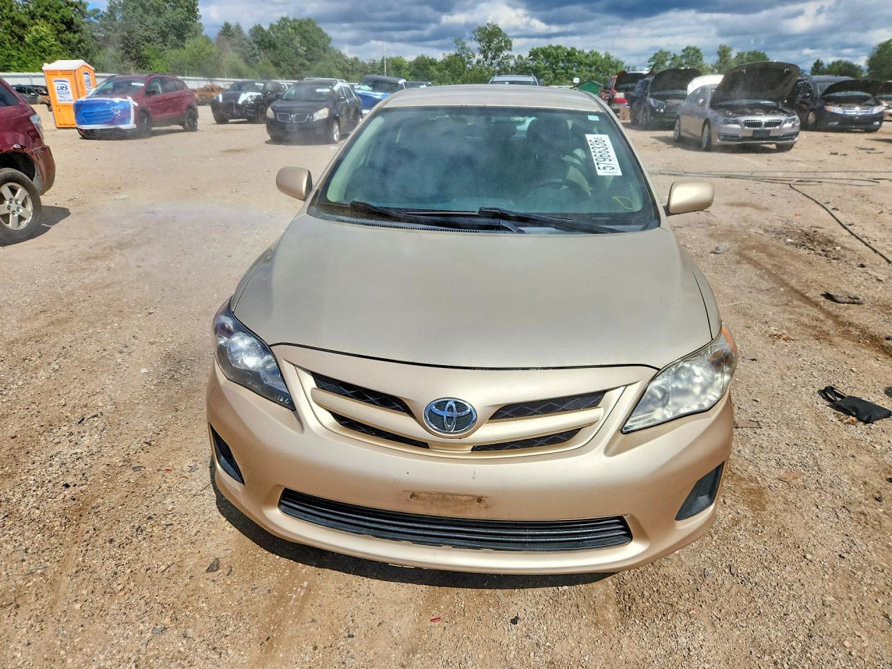 2011 Toyota Corolla Le - Image 5
