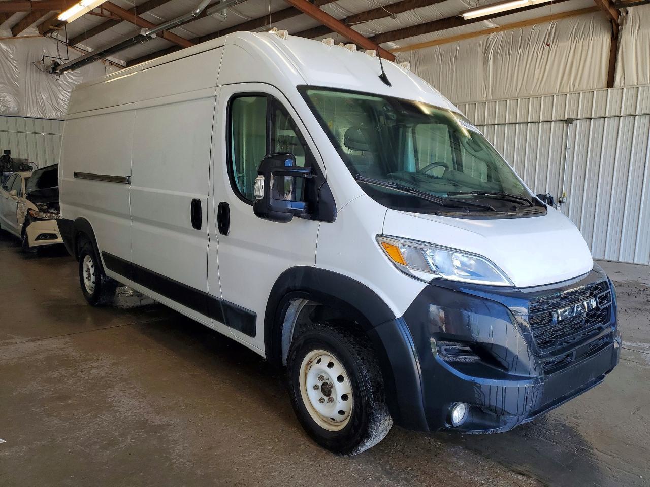 2023 Ram Promaster 2500 Delivery Van - Image 4