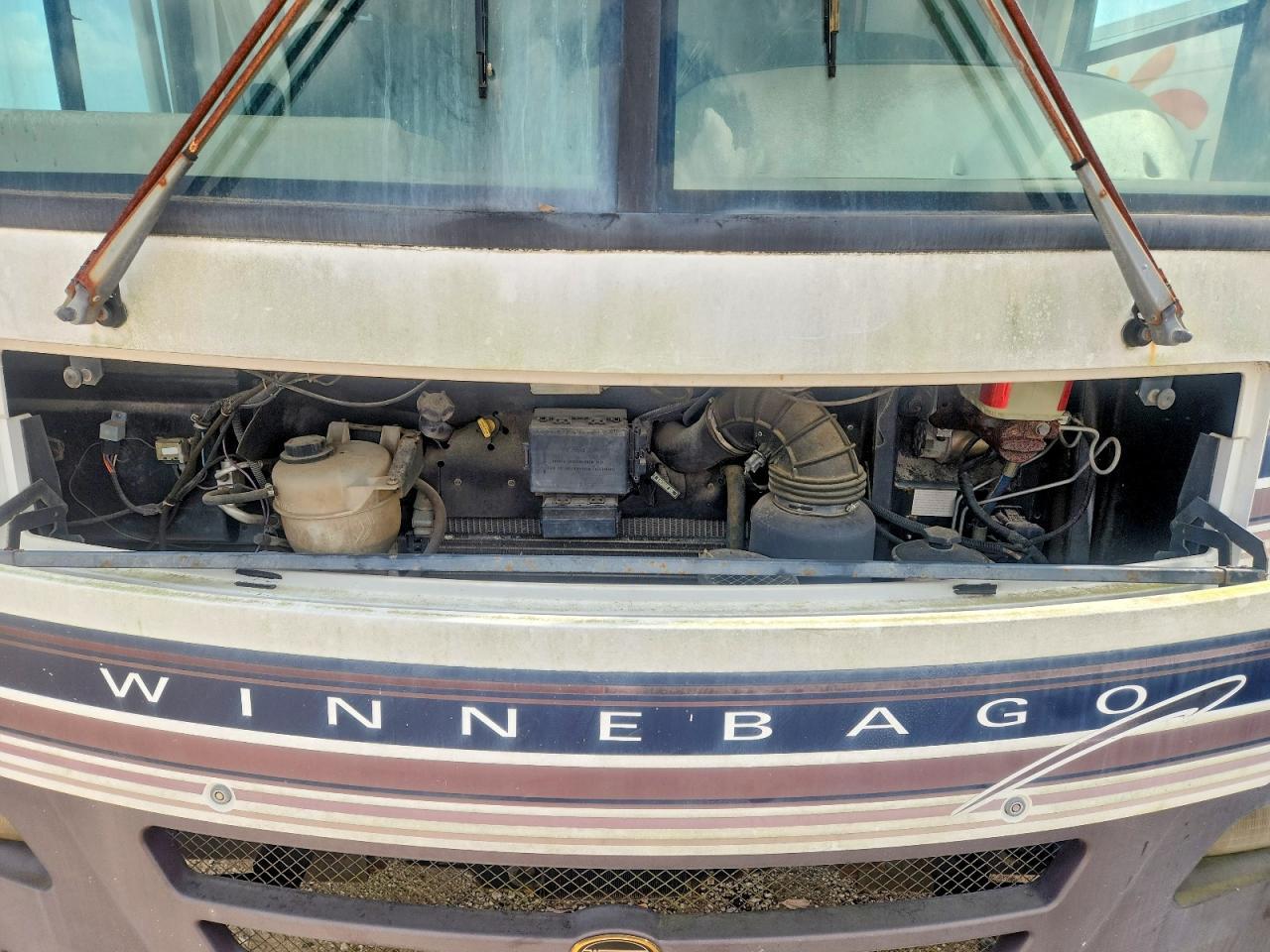 1999 Winnebago Chieftain Rv - Image 7