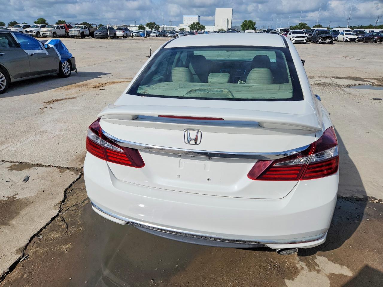 2016 Honda Accord Lx - Фото 6