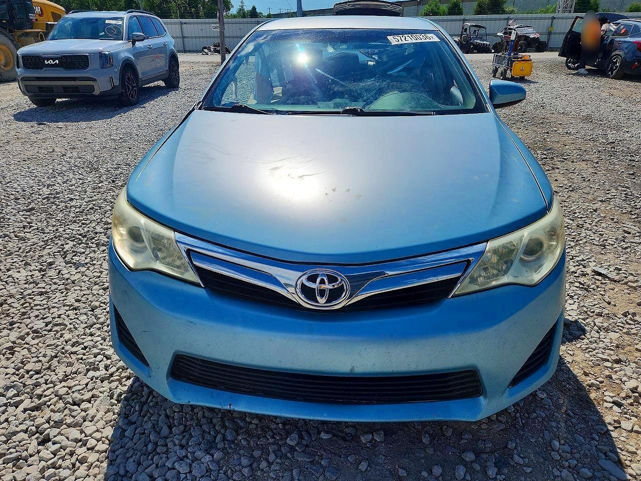 2012 Toyota Camry Le - Image 5