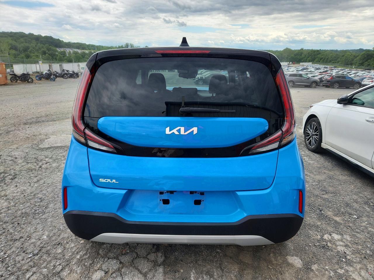 2024 Kia Soul S - Image 6