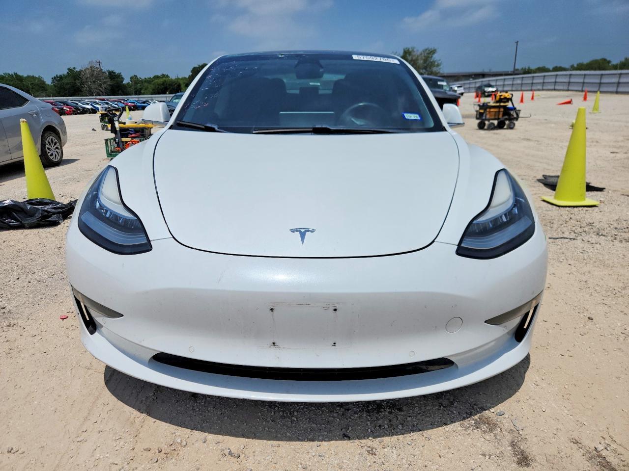 2020 Tesla Model 3 - Фото 5