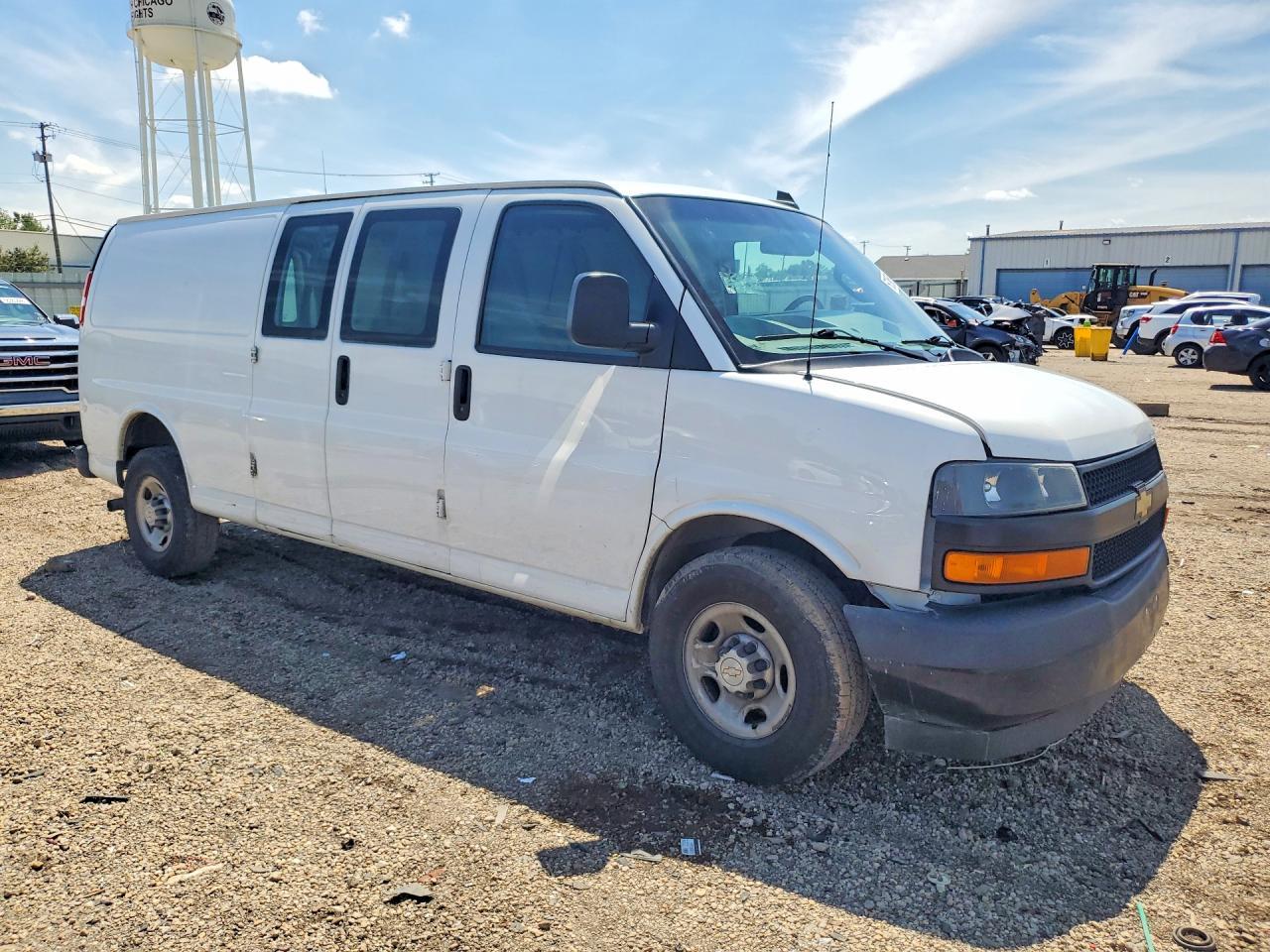 2020 Chevrolet Express G2500 - Image 4