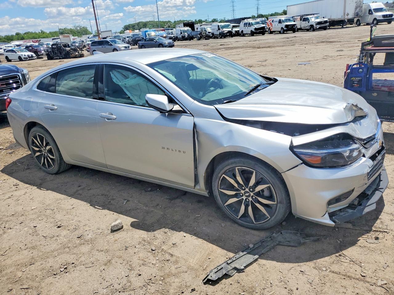 2017 Chevrolet Malibu Lt - Фото 4