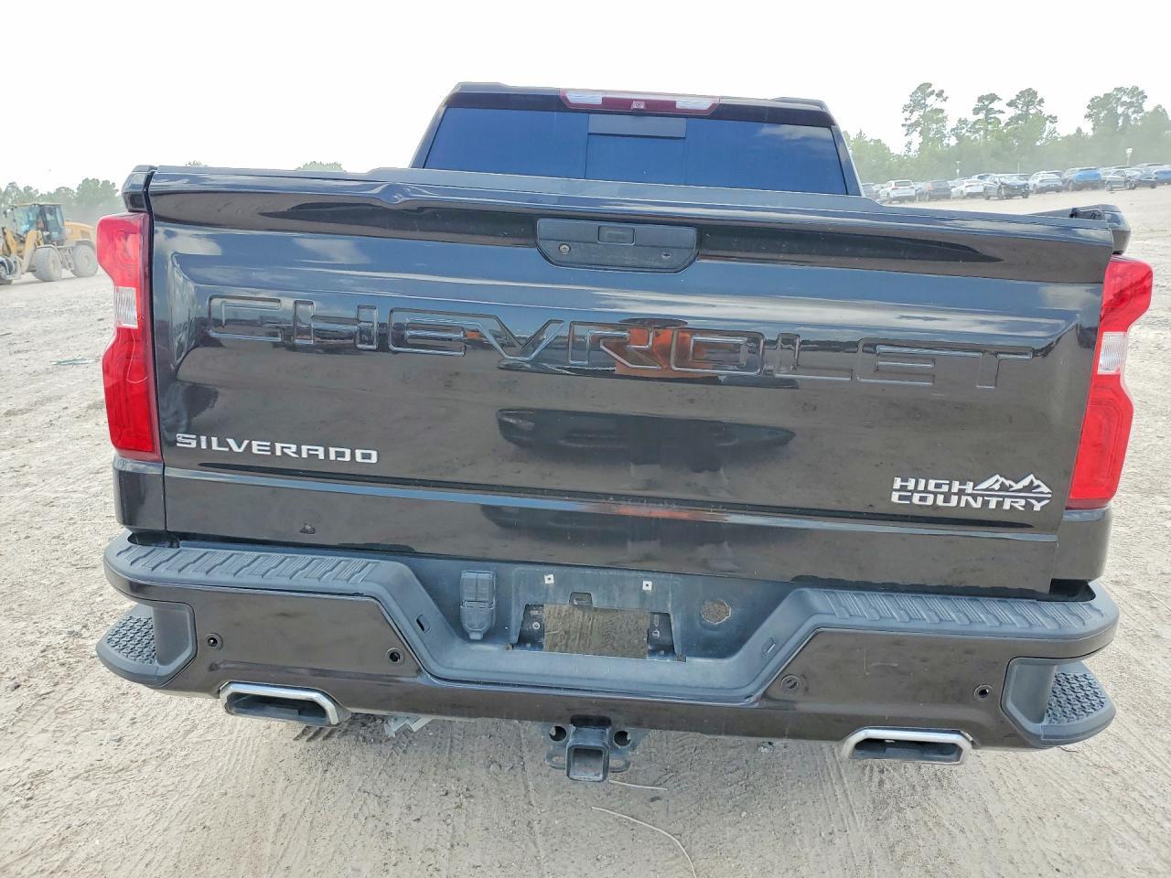 2019 Chevrolet Silverado C1500 High Country - Image 6