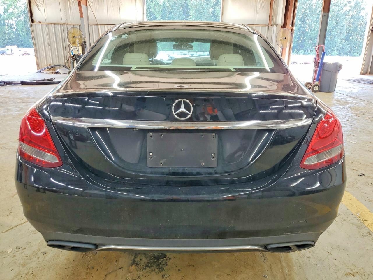 2015 Mercedes-Benz C 300 - Image 6