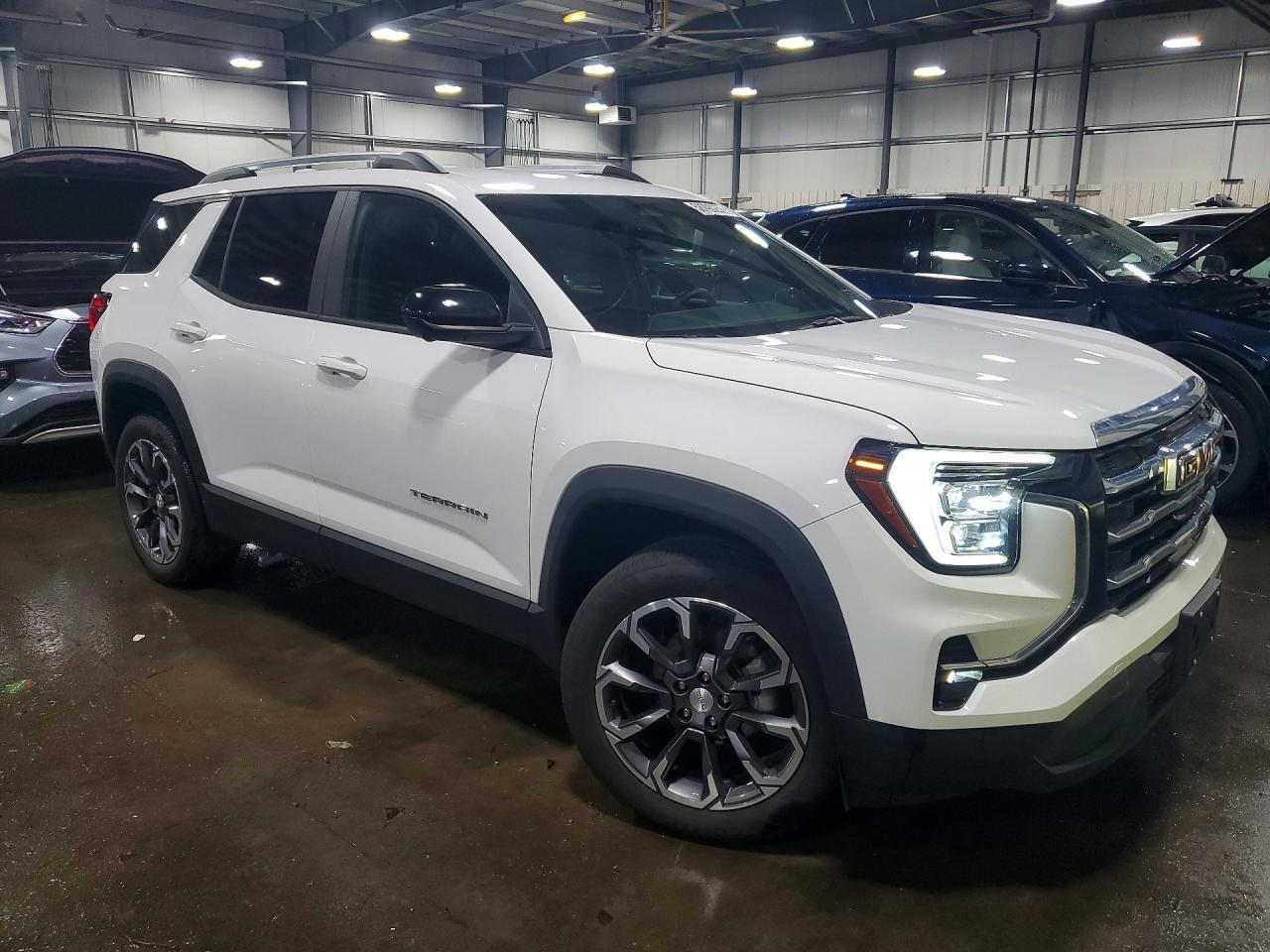 2025 GMC Terrain Elevation - Фото 4
