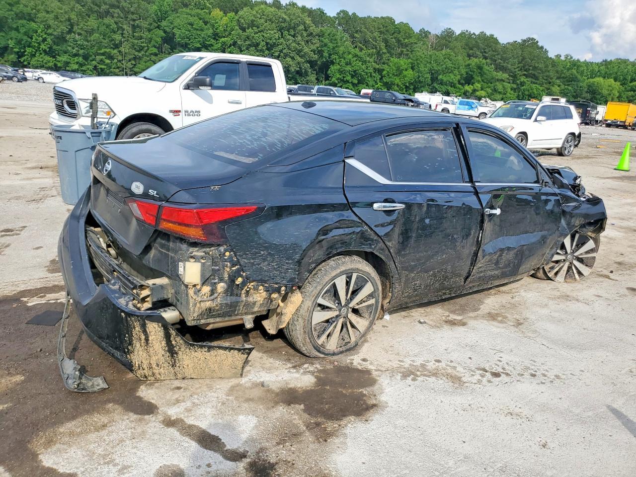 2019 Nissan Altima Sl - Фото 3