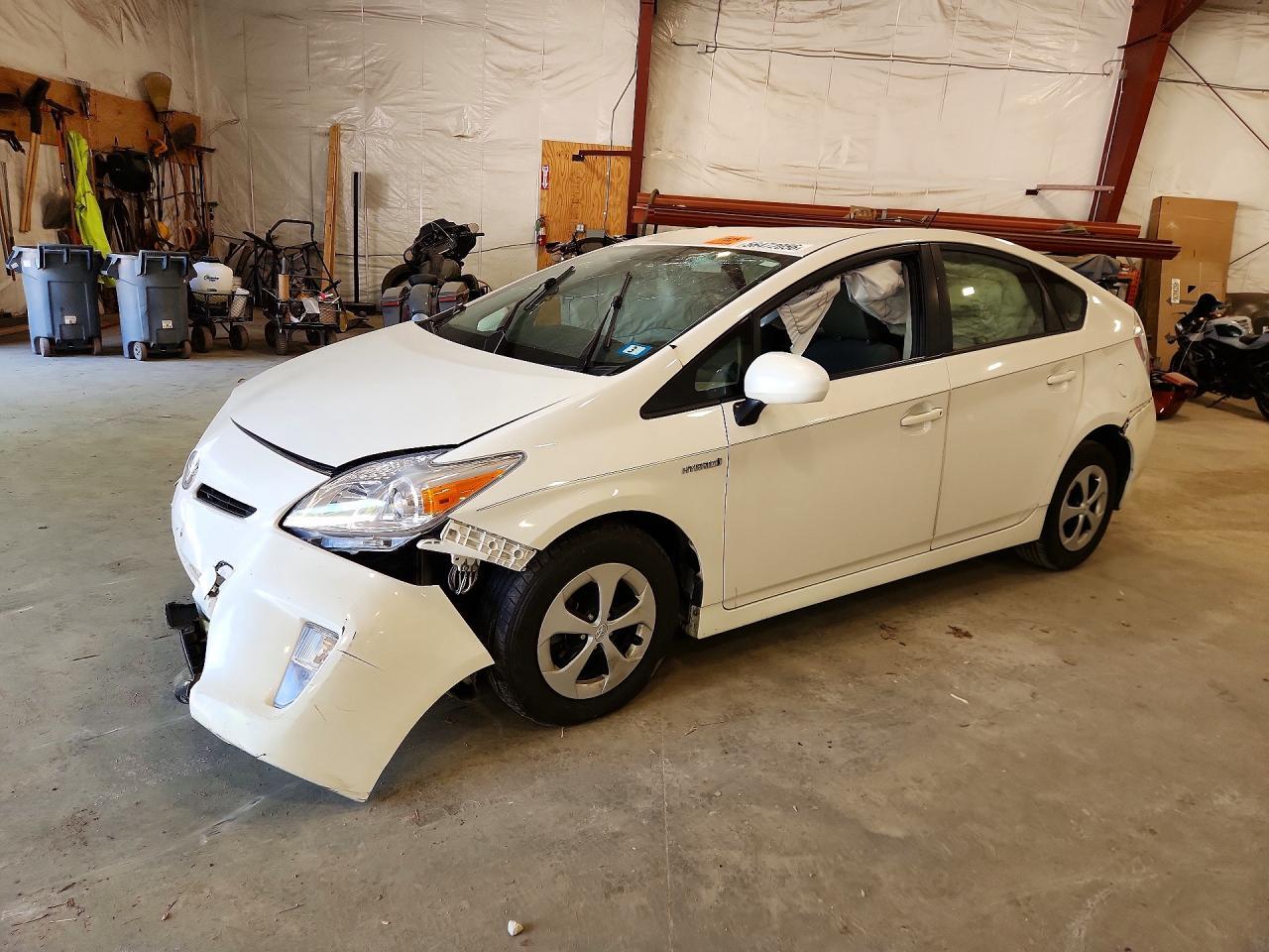 2014 Toyota Prius Three
