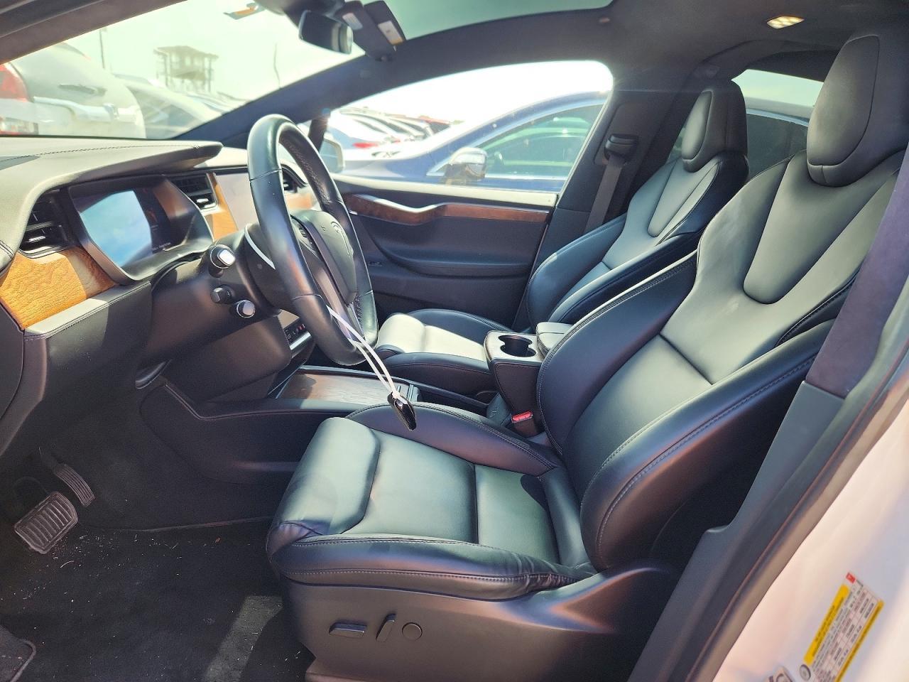 2020 Tesla Model X - Фото 7